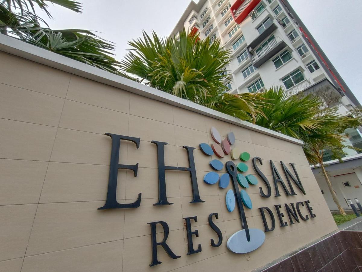 Klia Ehsan Residence Sepang Nilai Greenery 8 Pax Air-Con 外观 照片