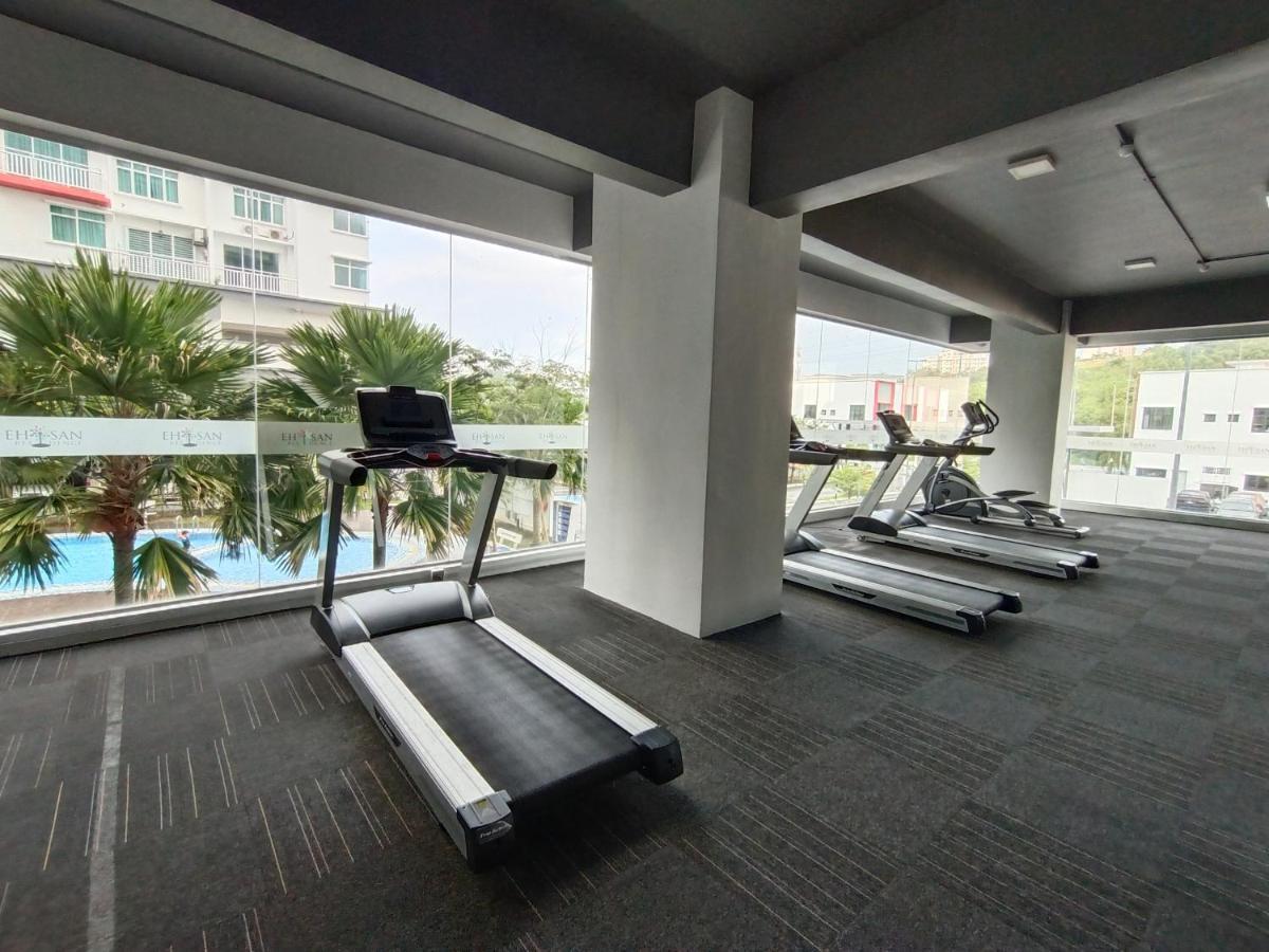 Klia Ehsan Residence Sepang Nilai Greenery 8 Pax Air-Con 外观 照片
