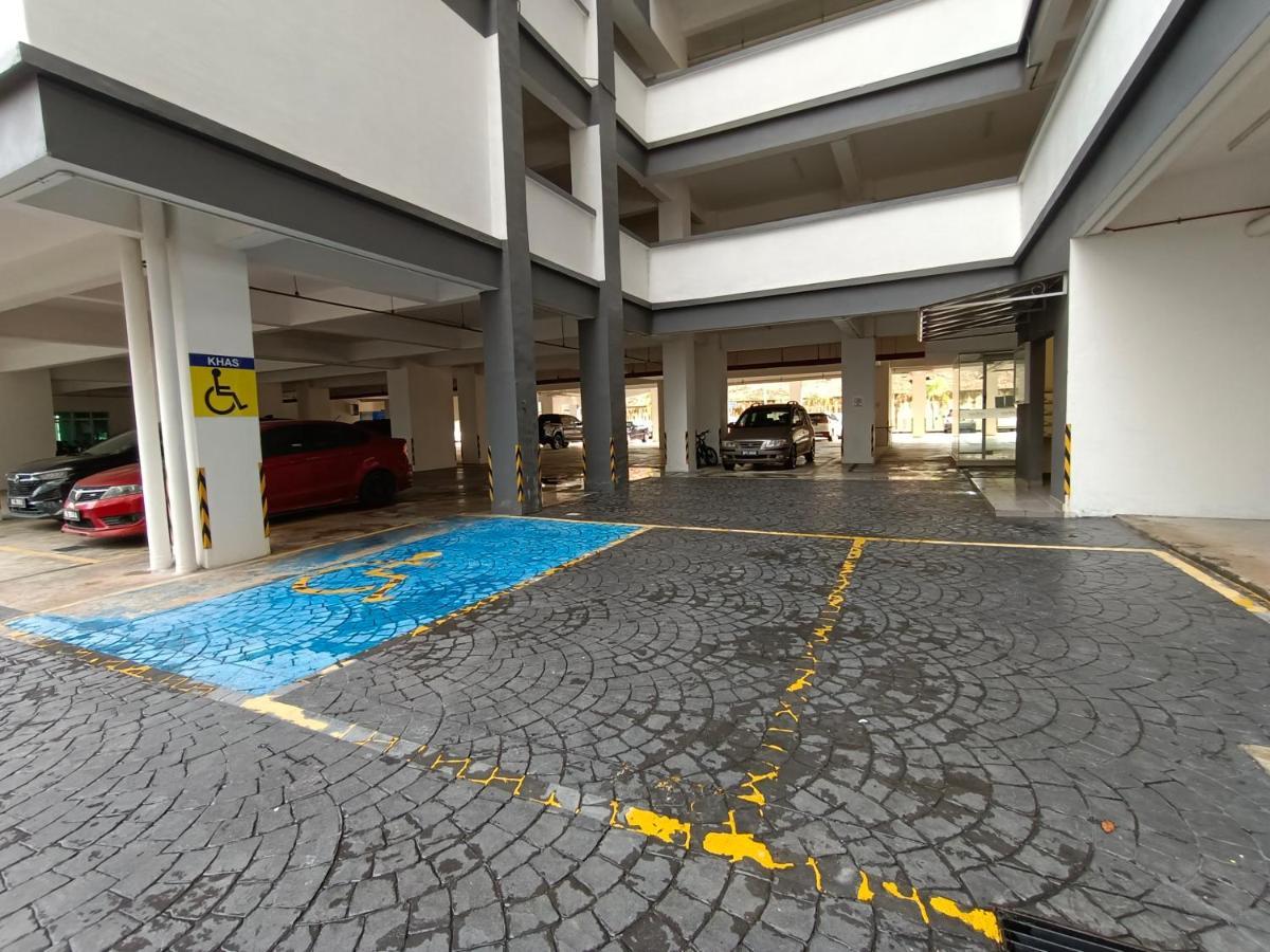 Klia Ehsan Residence Sepang Nilai Greenery 8 Pax Air-Con 外观 照片