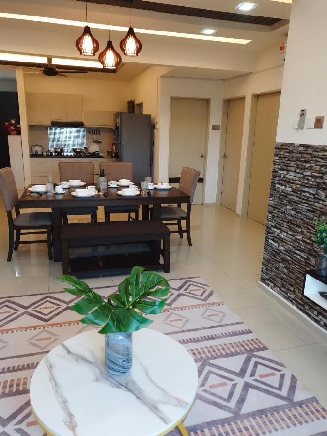 Klia Ehsan Residence Sepang Nilai Greenery 8 Pax Air-Con 外观 照片
