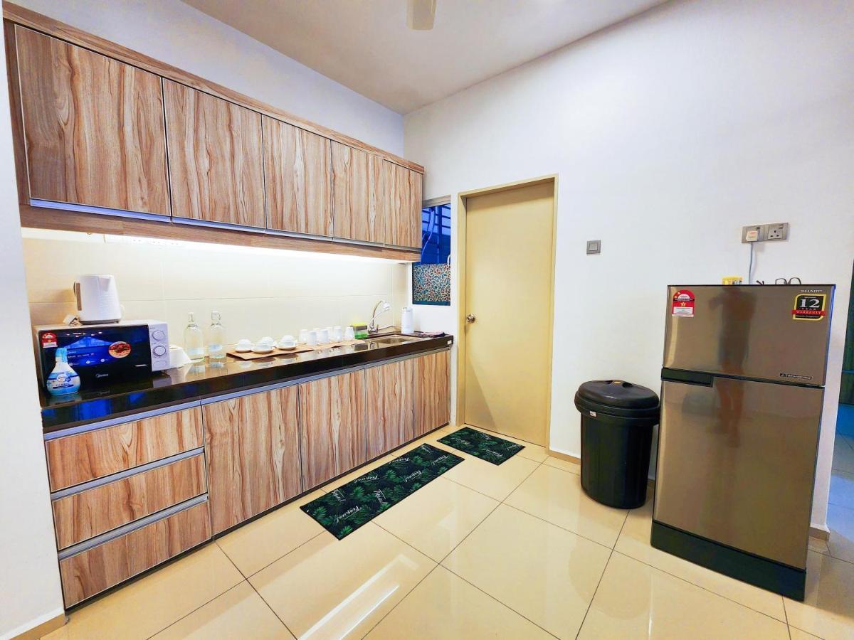 Klia Ehsan Residence Sepang Nilai Greenery 8 Pax Air-Con 外观 照片