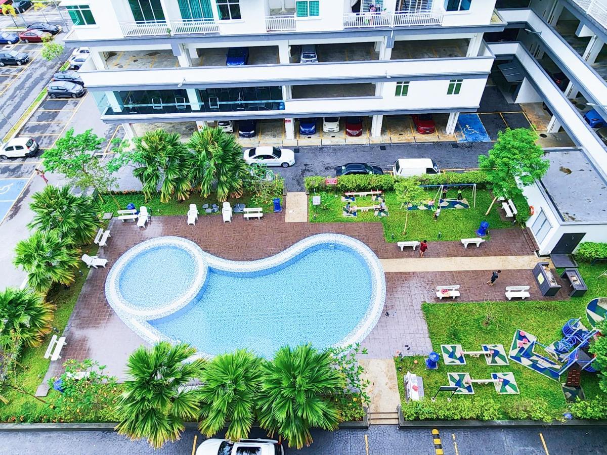 Klia Ehsan Residence Sepang Nilai Greenery 8 Pax Air-Con 外观 照片